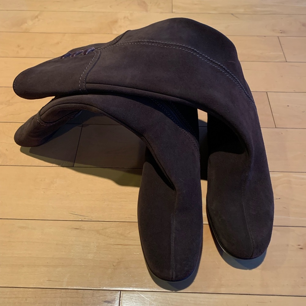 La Canadienne Boots. Women’s size 5.5, chocolate brown. Mint condition.